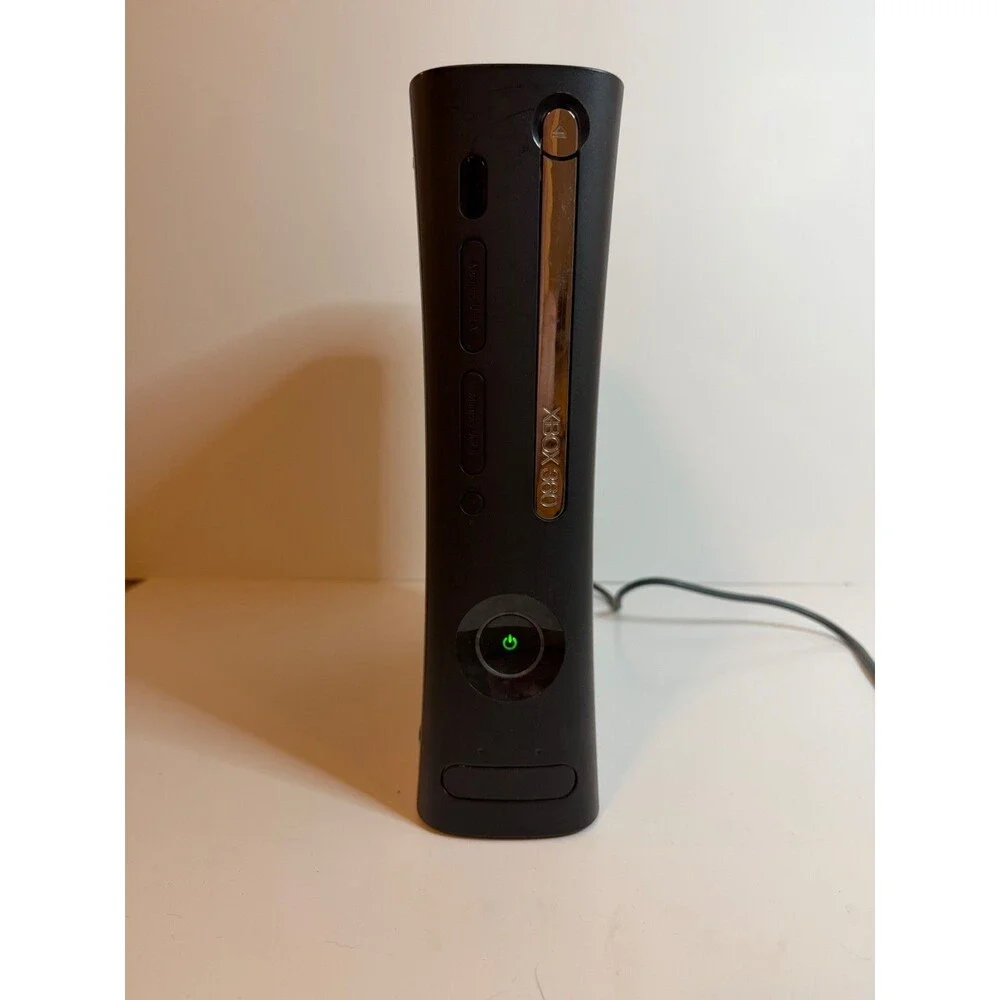 Xbox 360 120 GB HDD with StarWars Battlefront and all cords and a microphone